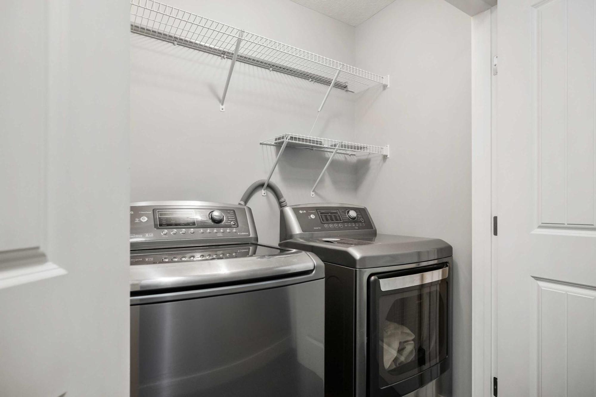 New! Large Family 4br W Kid's Play Den - Free Banff Pass, Netflix, Wine & More! Holiday home *