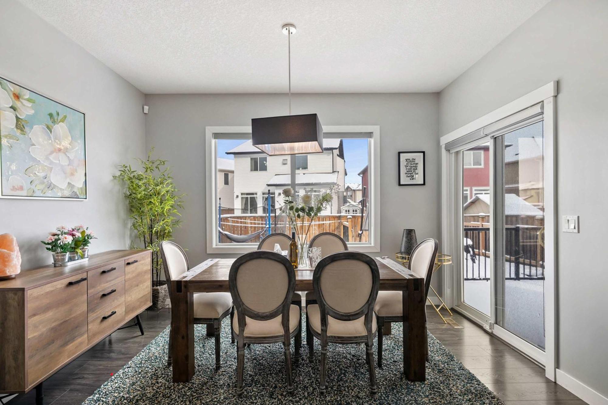 Holiday home New! Large Family 4br W Kid's Play Den - Free Banff Pass, Netflix, Wine & More! Calgary
